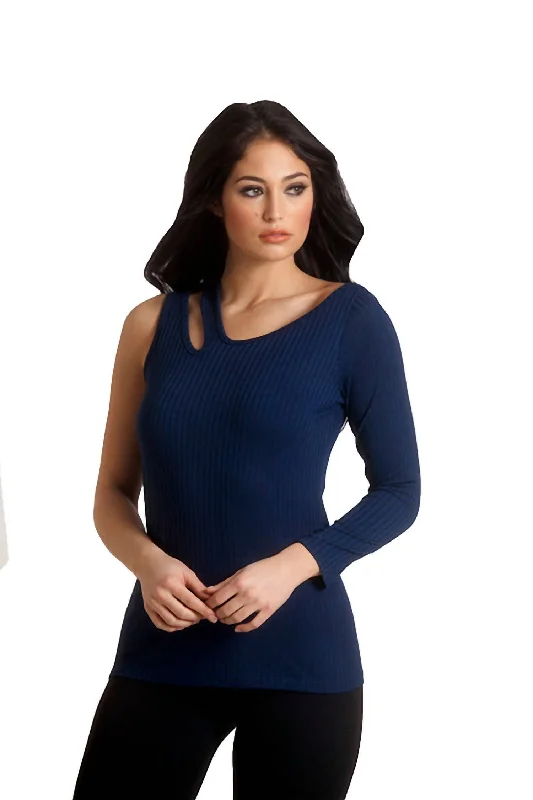 Season Finale Sale Asymmetrical Sleeve Top In Navy