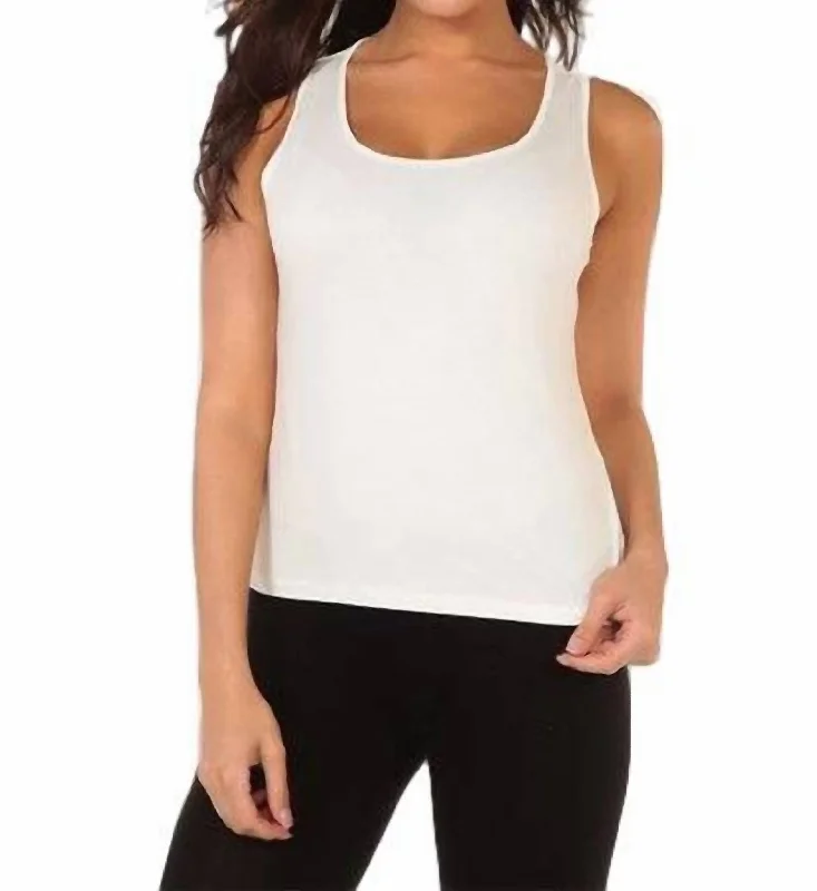 Act Fast Bra-Friendly Tank Top In White