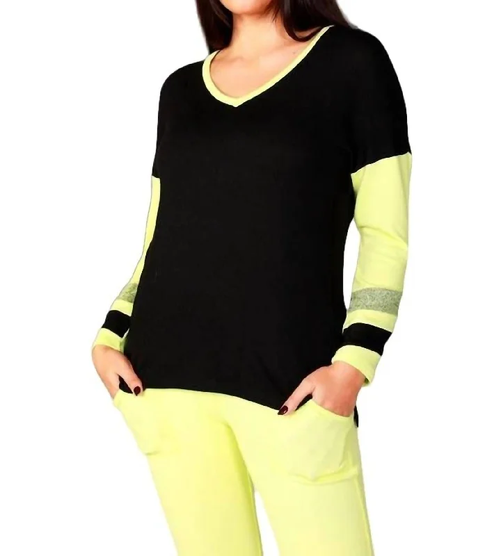 Deep Discounts Color Block V-Neck With Stripe In Black/lime