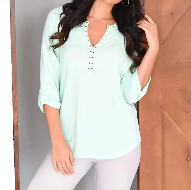Special Discount Emma Grommet V-Neck Kashmira Top In Mint