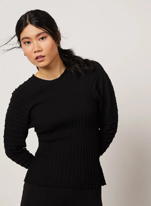 Exclusive Deal Luna Top in Black