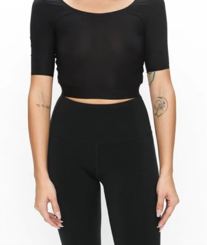 YEAR-End Clearance Ribbed Short Sleeve Top In Black
