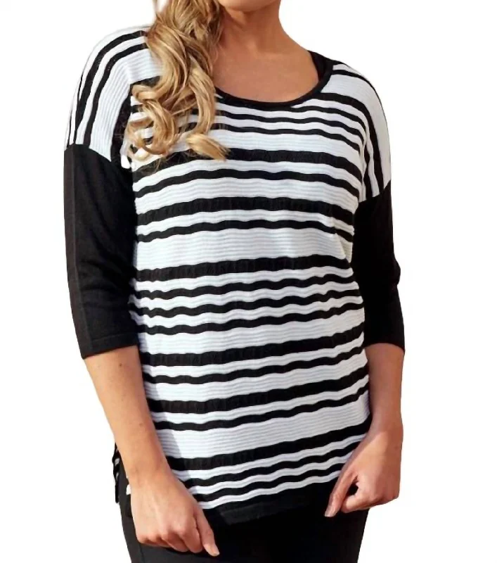 Bonus Savings Zig Zag Crew In White/black