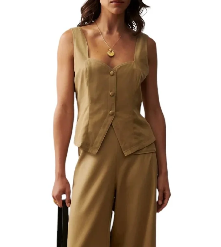 Online Exclusive Charlotte Top In Hazel