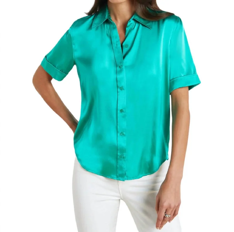 Value Deals Ellah Short Sleeve Blouse In Bright Seafoam