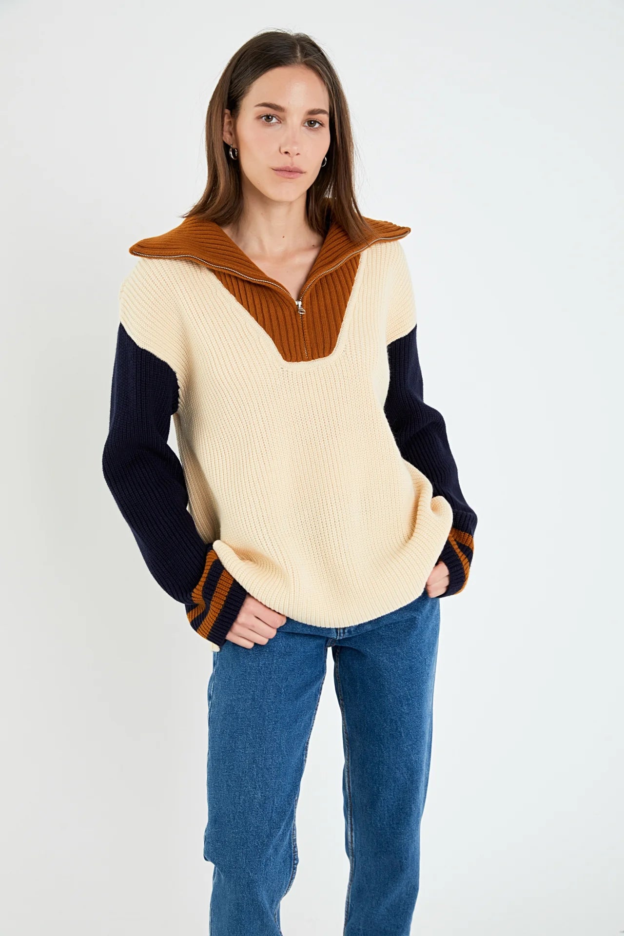 Factory Direct Sale Stripe Knitted Half Zip up Sweater (Beige Multi)