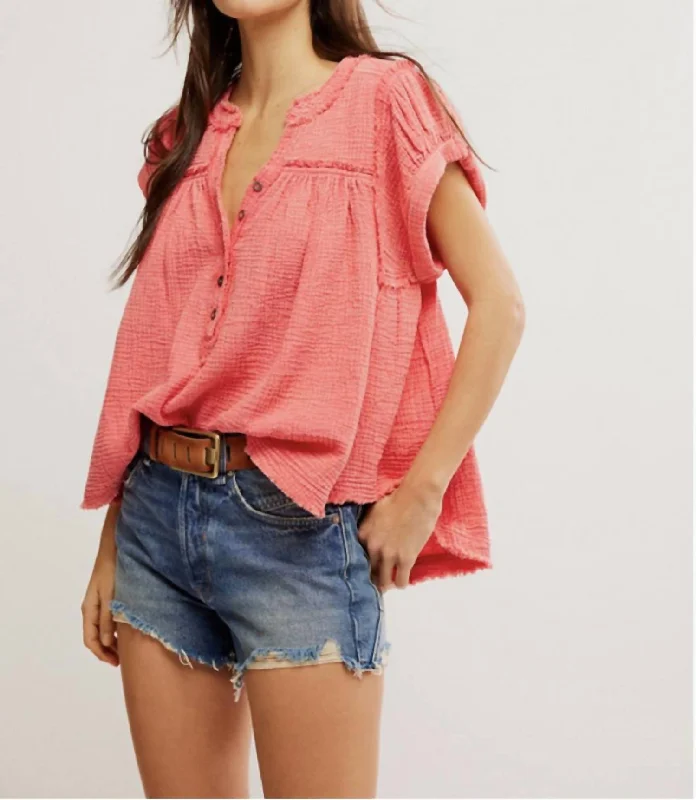 Deal Zone Horizons Double Cloth Top In Coral Paradise