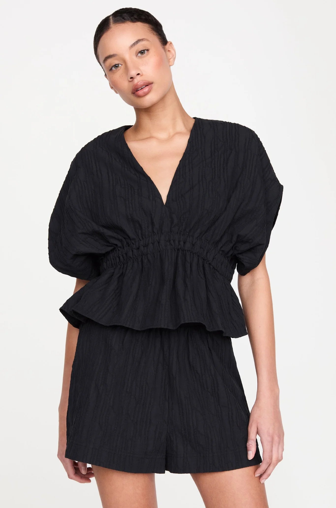 Extra Discounts Vesta Top (Black)