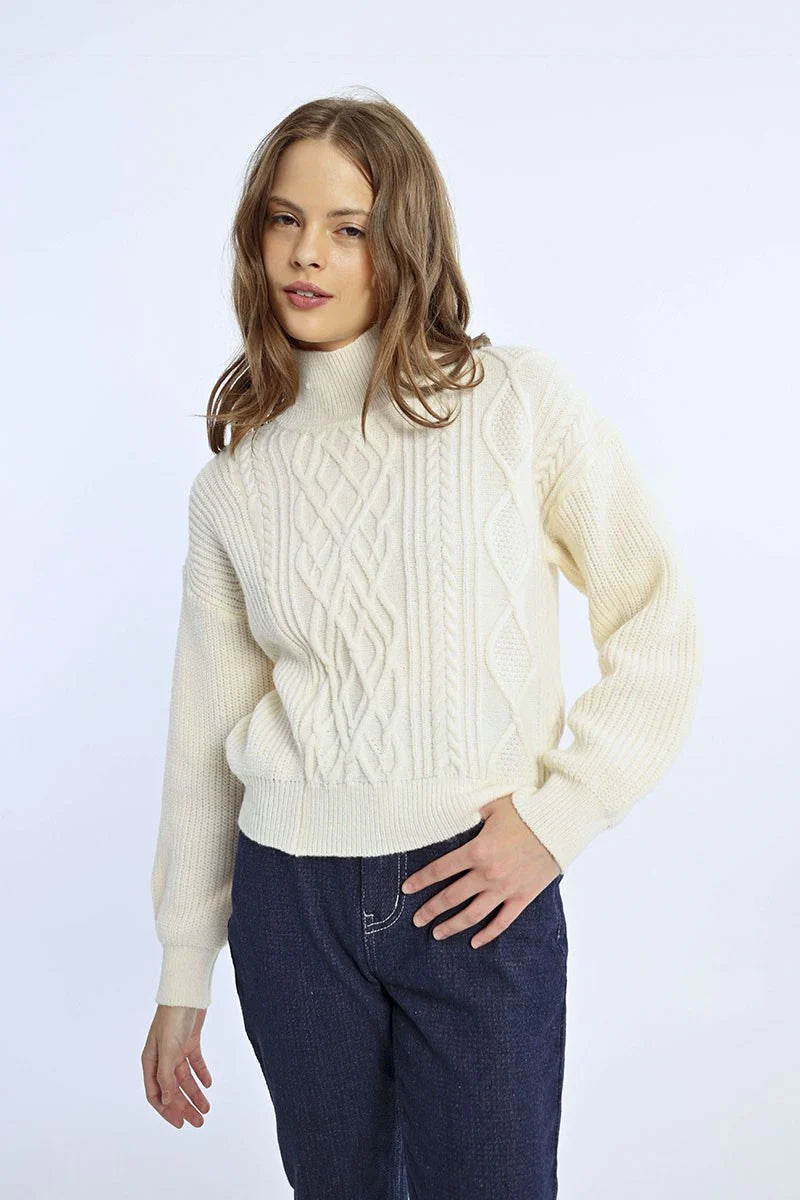 Closeout Sale Knitted Sweater (Off White)
