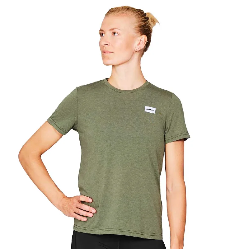 Discount Extravaganza Women's Clean Motion T-Shirt - Green