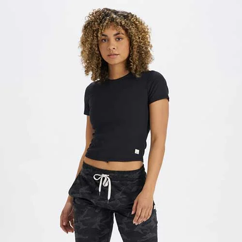 Huge Savings Women's Pose Fitted Tee - Black