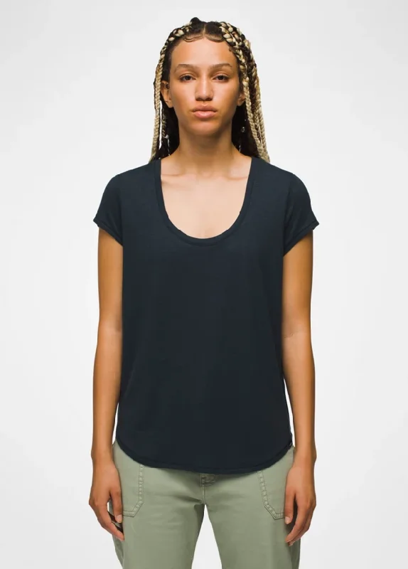 Super Bargain Women's Cozy Up Scoop Neck Tee
